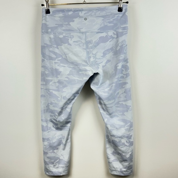 Lululemon Wunder Under High Rise Crop Leggings Alpine White Camo Size 14 - Picture 3 of 10